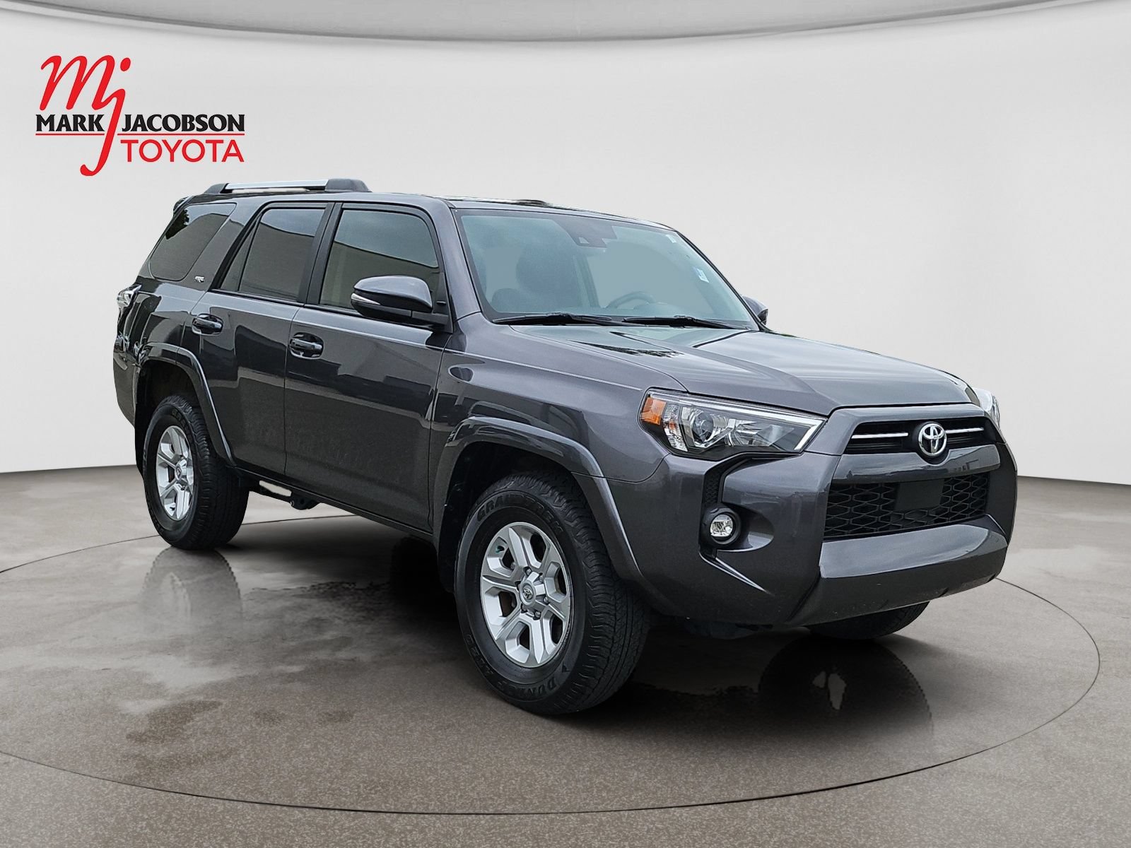 Used 2023 Toyota 4Runner SR5 Premium w/ Moonroof Package RWD image 3