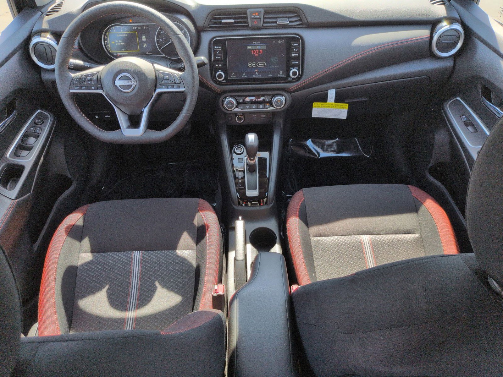 New 2025 Nissan Versa SR w/ Trunk Package image 10