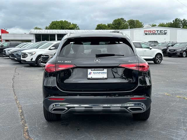 Used 2023 Mercedes-Benz GLC 300 4MATIC image 4