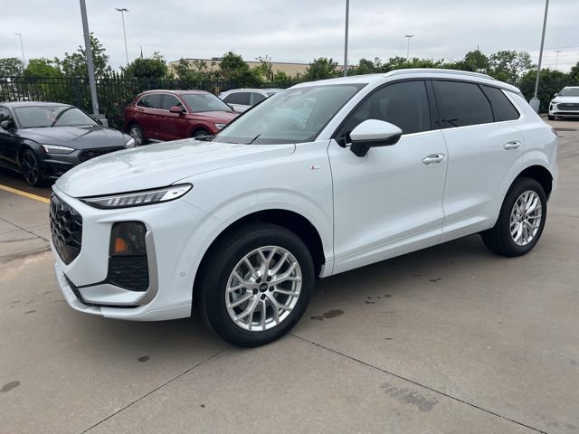 New 2026 Audi Q3 quattro 2.0T AWD/4WD image 2