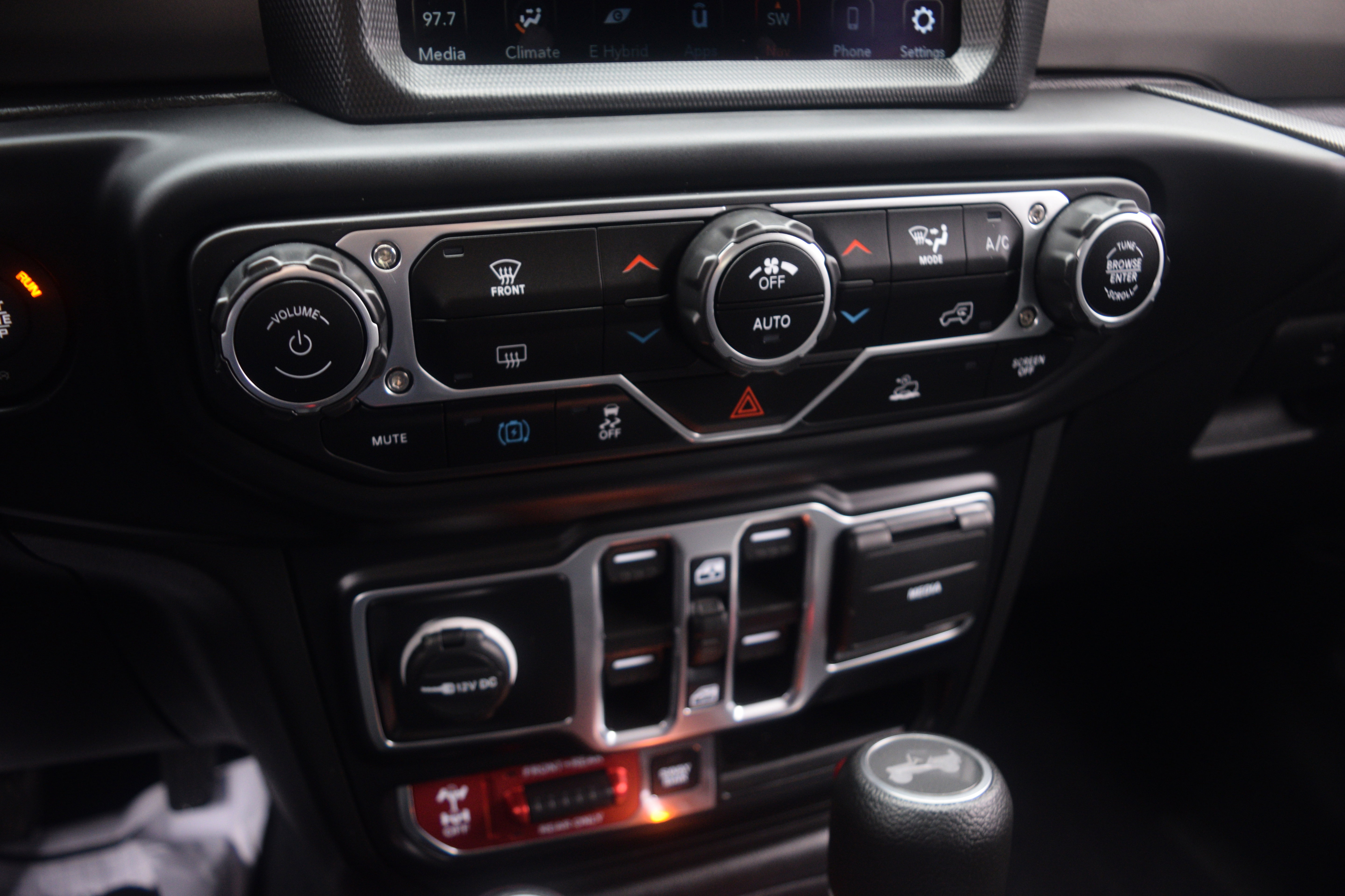 Used 2022 Jeep Wrangler Unlimited Rubicon 4xe w/ Steel Bumper Group image 11