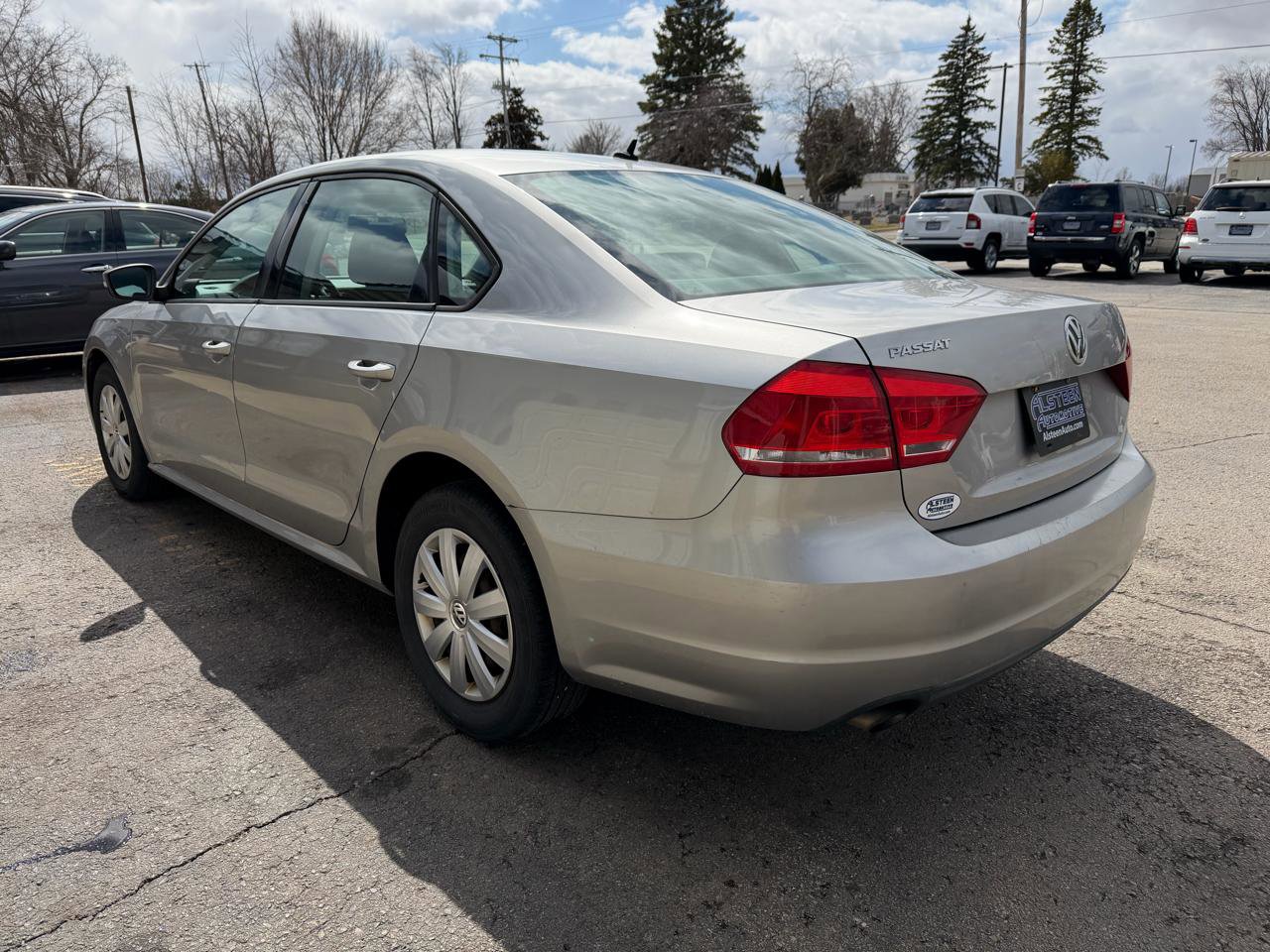Used 2013 Volkswagen Passat 2.5 S FWD image 5