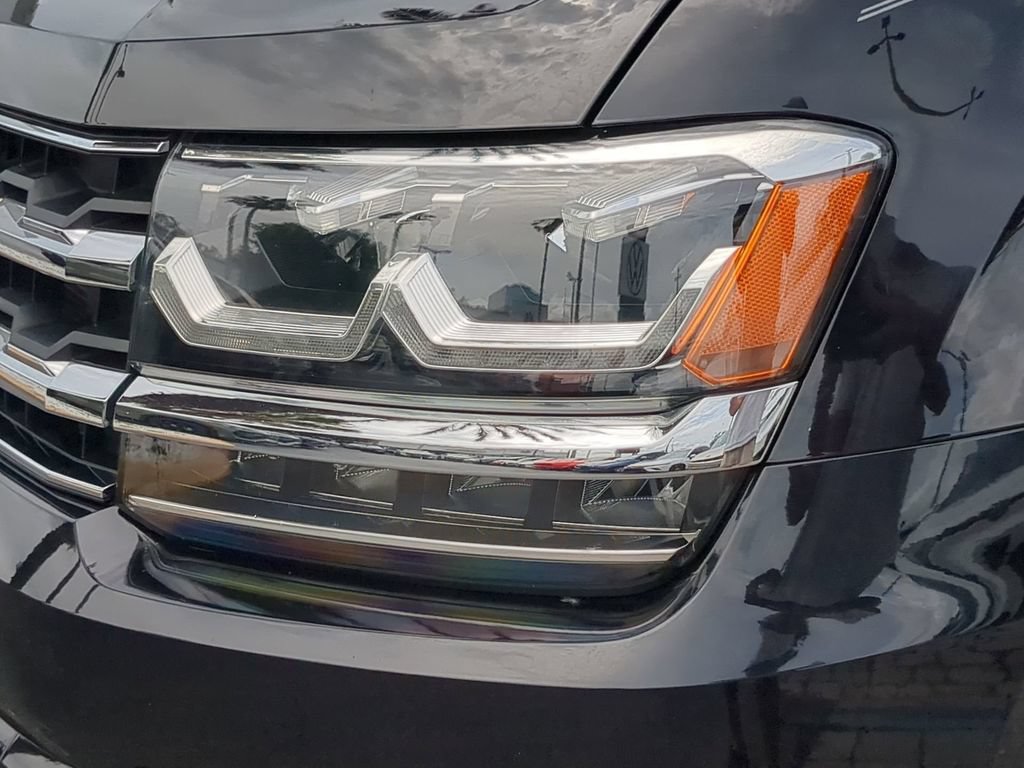 Used 2019 Volkswagen Atlas SEL R-Line AWD/4WD image 7