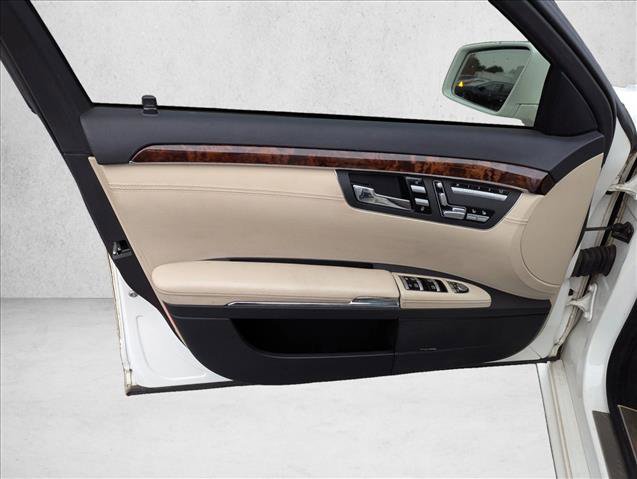 Used 2011 Mercedes-Benz S 550 image 21