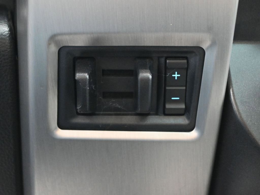 Certified 2018 Ford F350 Platinum w/ Platinum Ultimate Package image 23