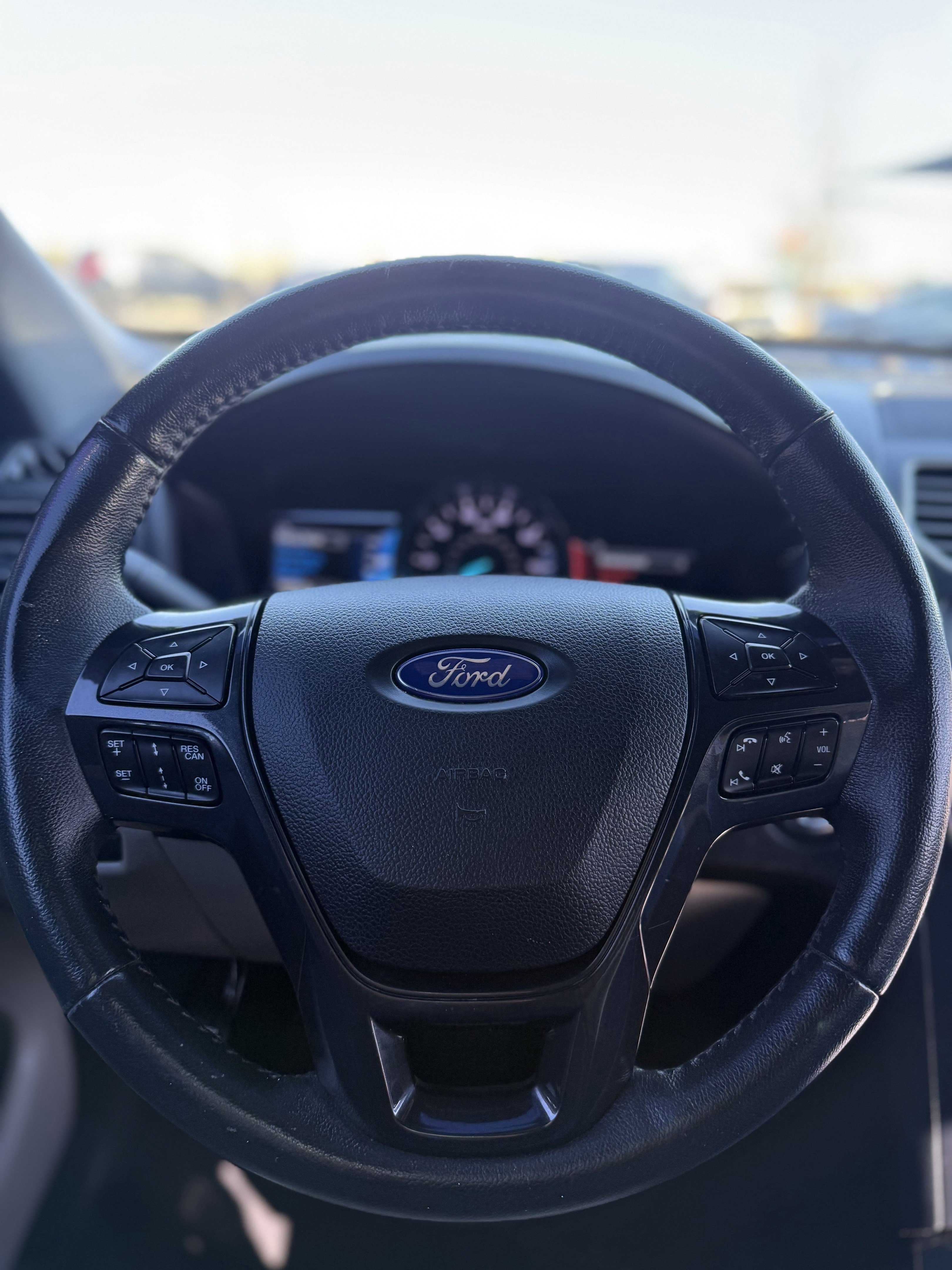 Used 2019 Ford Explorer XLT w/ Equipment Group 202A image 25