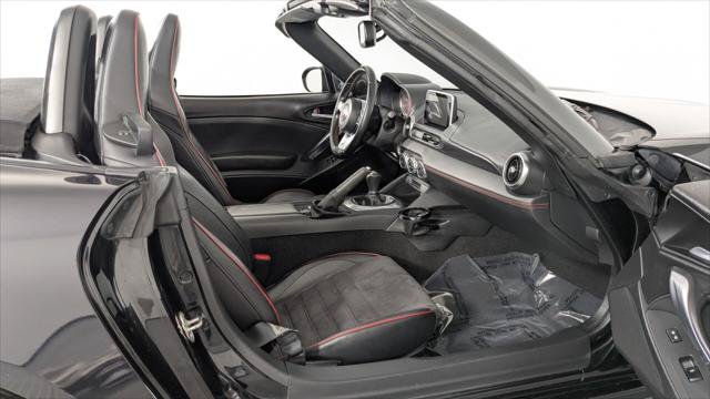 Used 2018 FIAT 124 Spider Abarth w/ Convenience Group RWD image 14