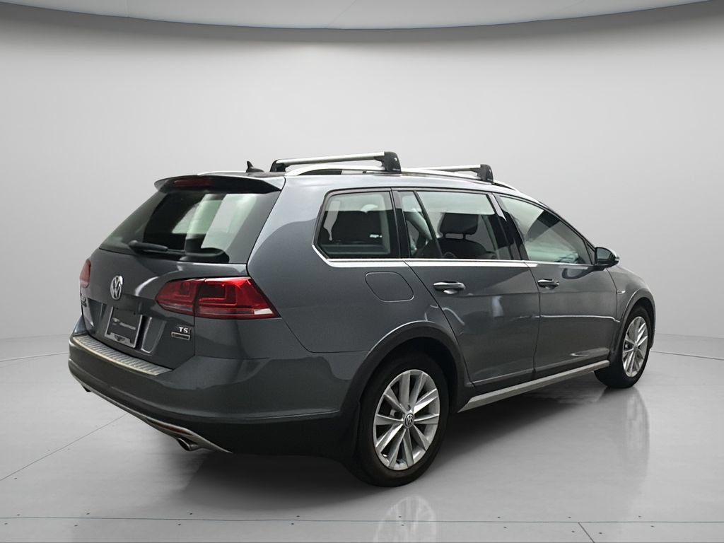 Used 2017 Volkswagen Golf Alltrack SE AWD/4WD image 6