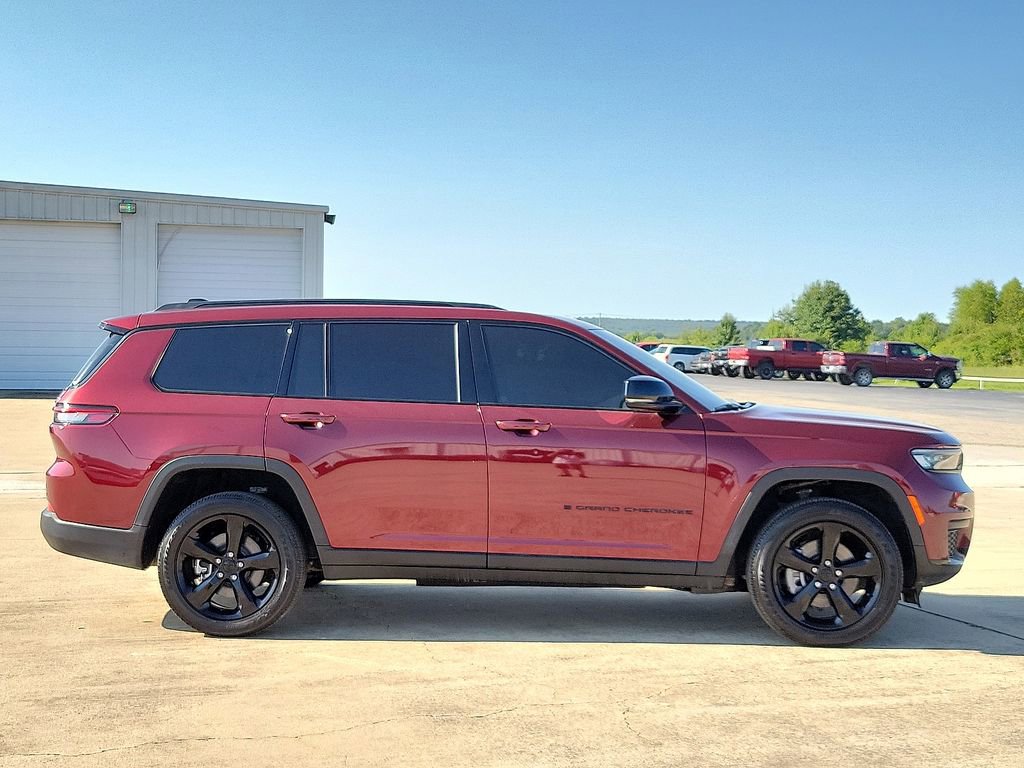 Used 2023 Jeep Grand Cherokee L Altitude image 6