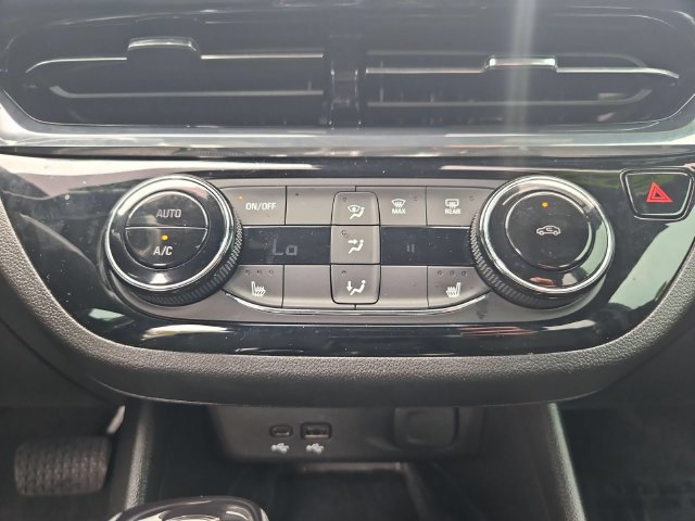 Certified 2025 Buick Envista Sport Touring w/ Convenience I Package FWD image 19