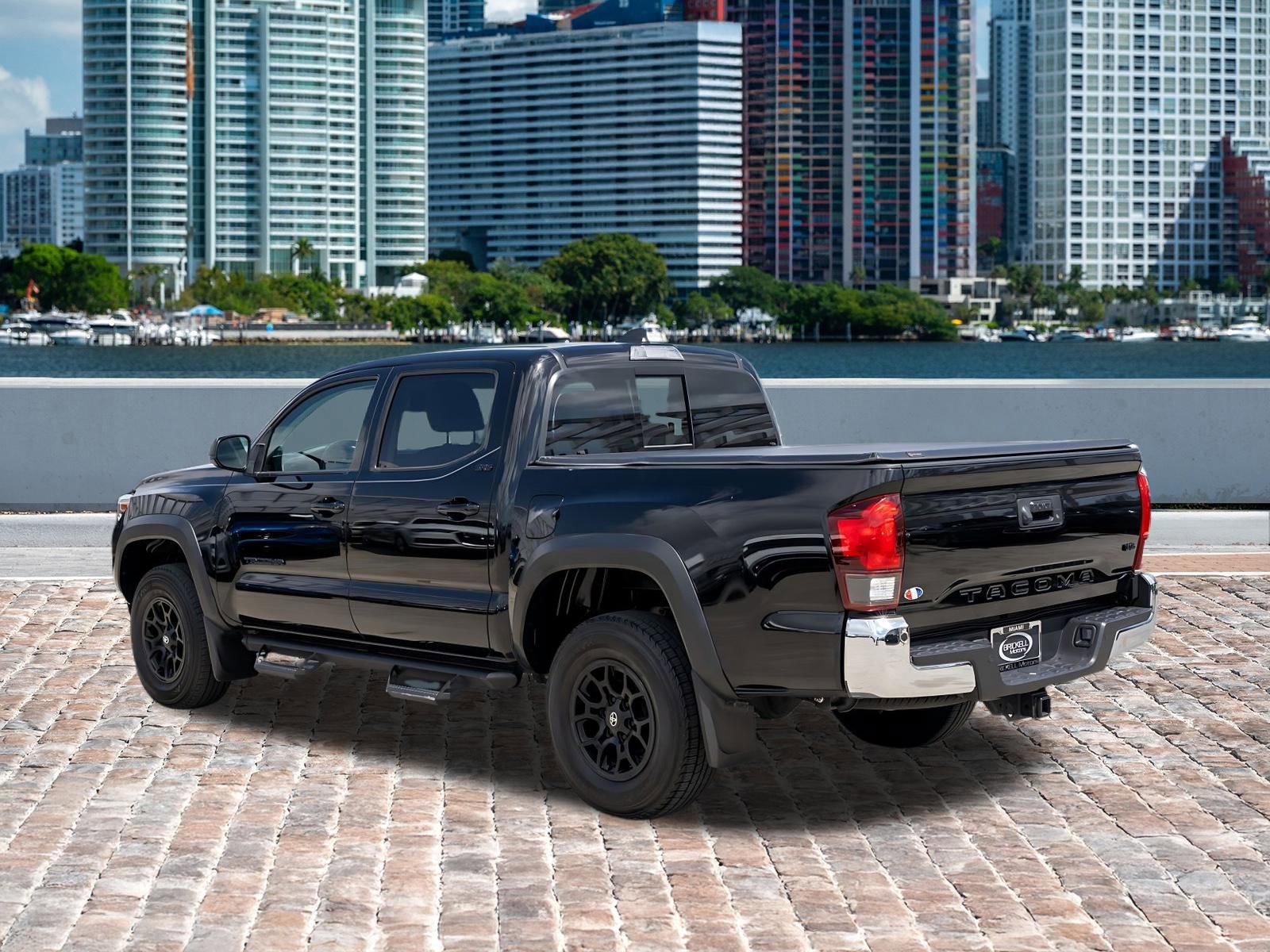 Used 2023 Toyota Tacoma SR5 RWD image 7