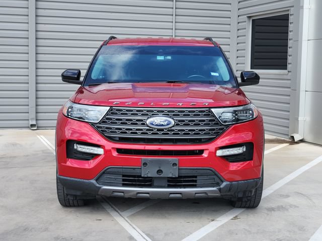 Certified 2022 Ford Explorer XLT w/ Equipment Group 202A RWD image 3