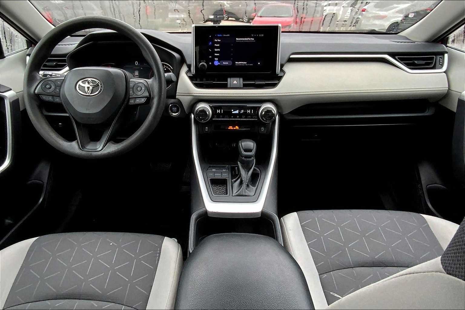 Used 2023 Toyota RAV4 XLE w/ Convenience Package FWD image 16