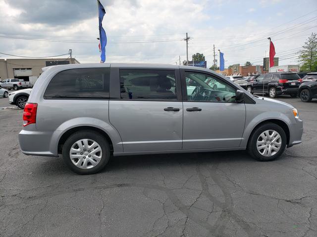 Used 2019 Dodge Grand Caravan SE FWD image 8