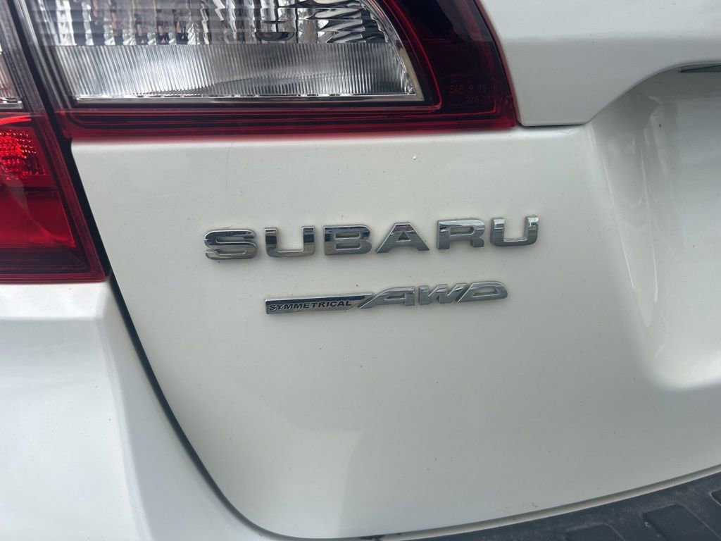 Used 2018 Subaru Outback 2.5i Premium AWD/4WD image 4