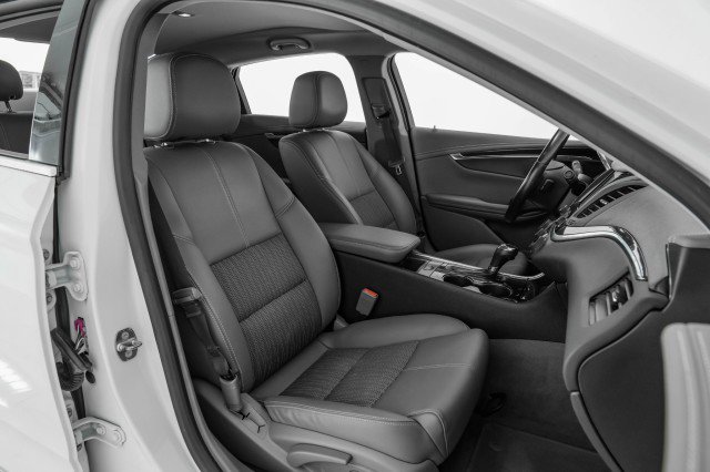 Used 2018 Chevrolet Impala LT image 30