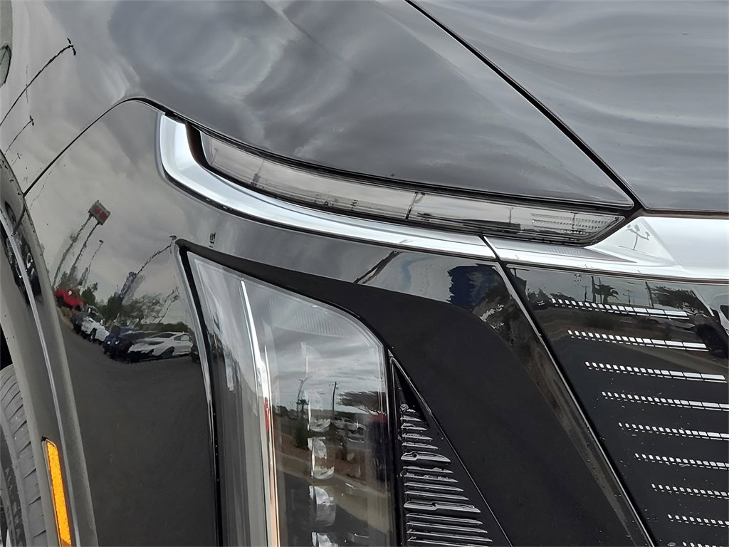 New 2026 Cadillac Vistiq Premium Luxury w/ LPO, Floor Liner Package image 8