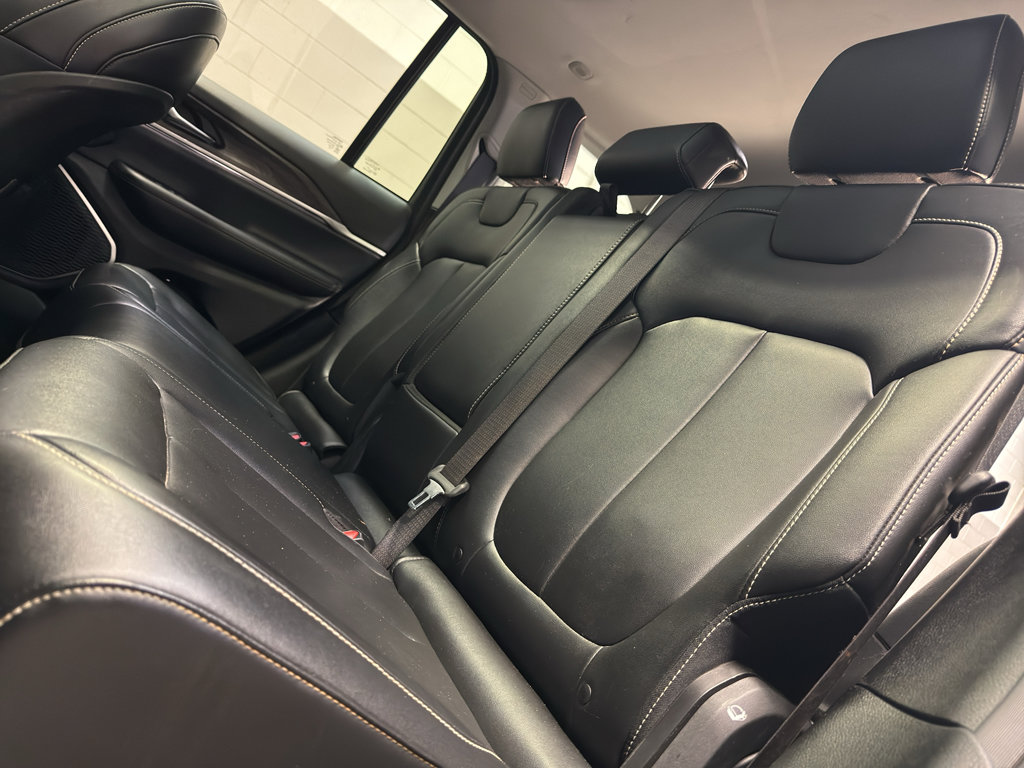 Used 2023 Jeep Grand Cherokee 4WD 4xe image 30