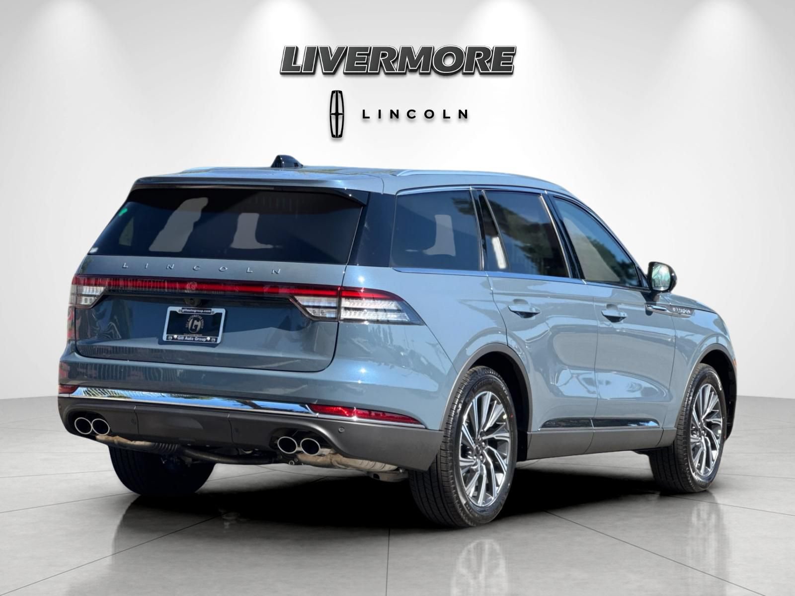 New 2026 Lincoln Aviator 2WD image 3