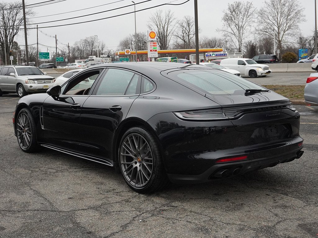 Used 2023 Porsche Panamera 4 Platinum Edition image 12