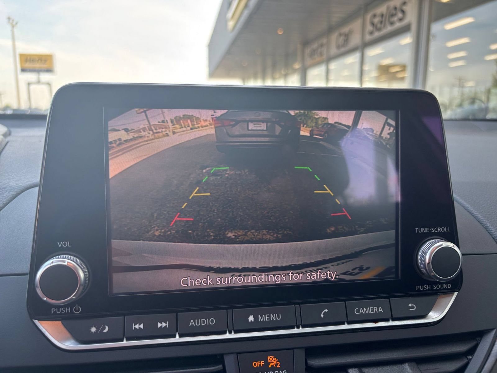 Used 2025 Nissan Altima 2.5 SV FWD image 19