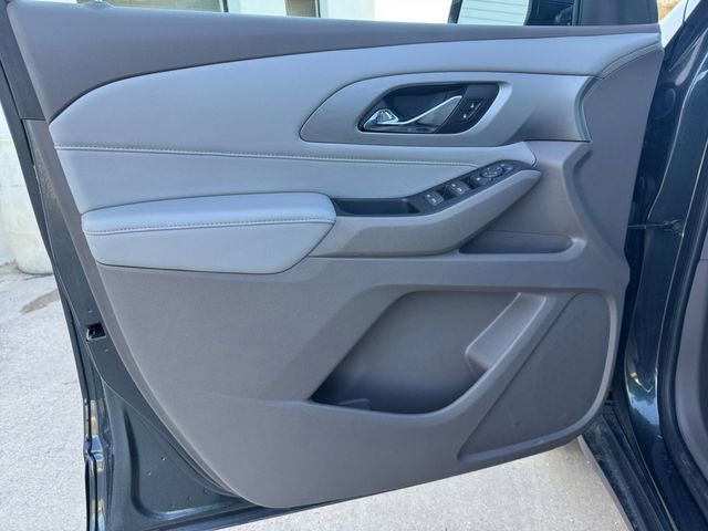 Used 2018 Chevrolet Traverse LT image 4