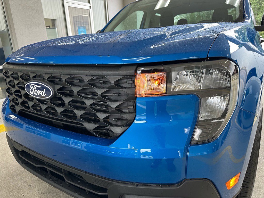 New 2025 Ford Maverick XL