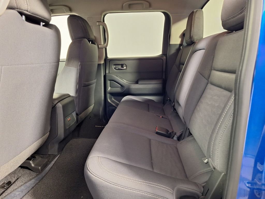 Used 2024 Nissan Frontier SV w/ Technology Package RWD image 10