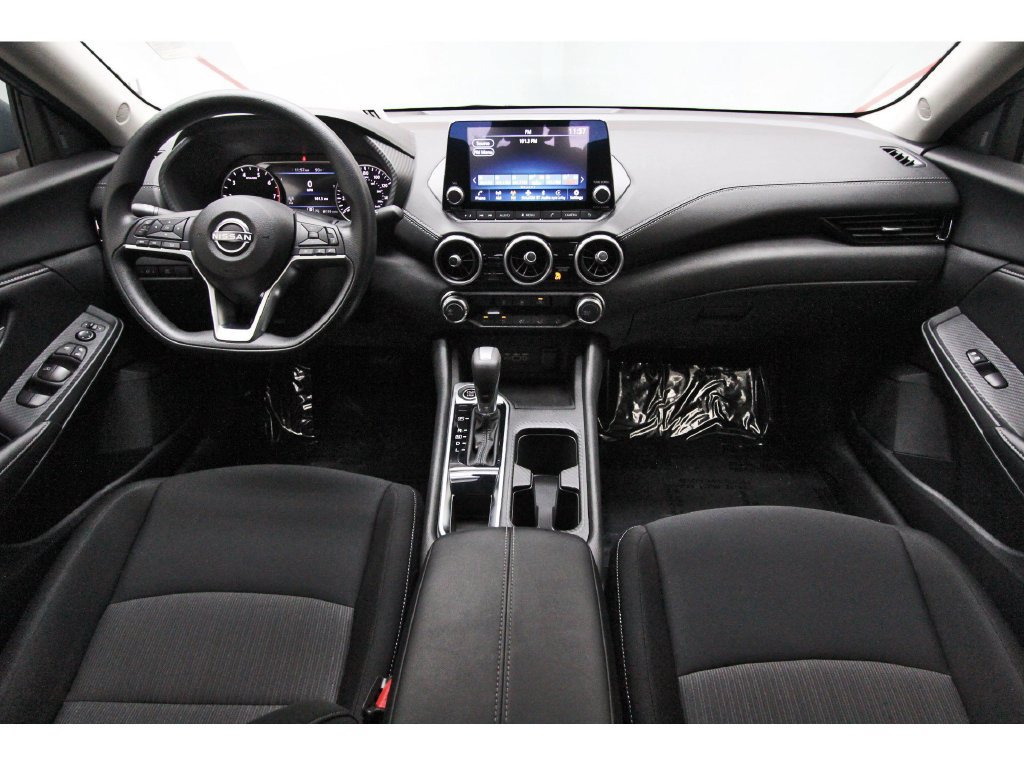 Used 2025 Nissan Sentra SV FWD image 7