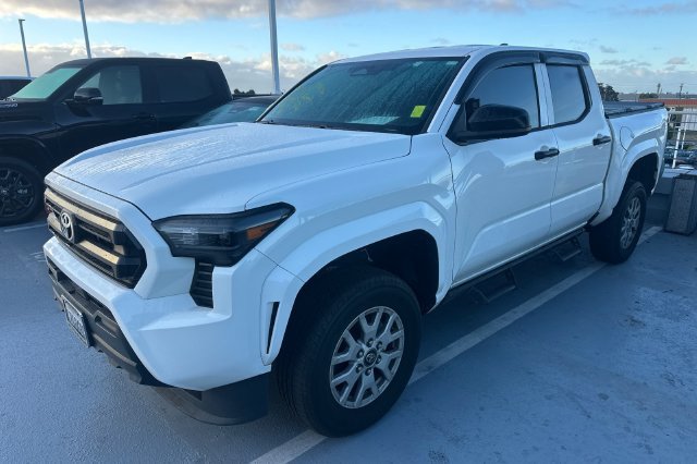 Used 2024 Toyota Tacoma SR RWD image 2