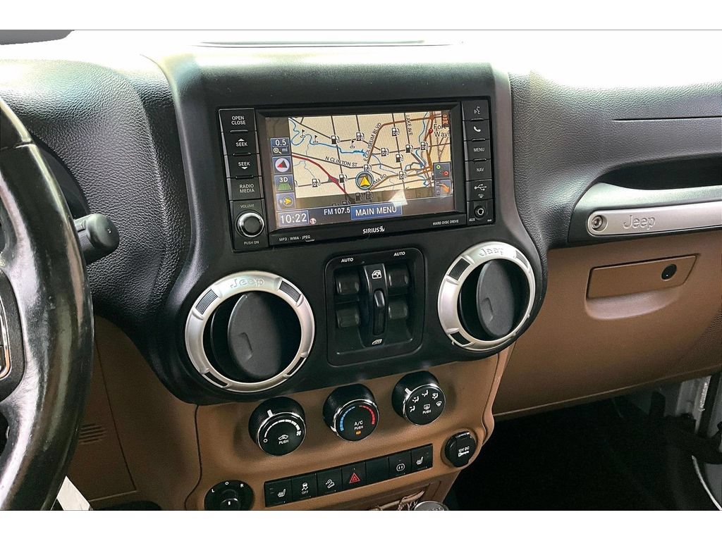Used 2011 Jeep Wrangler Unlimited Sahara w/ Dual Top Group AWD/4WD image 9