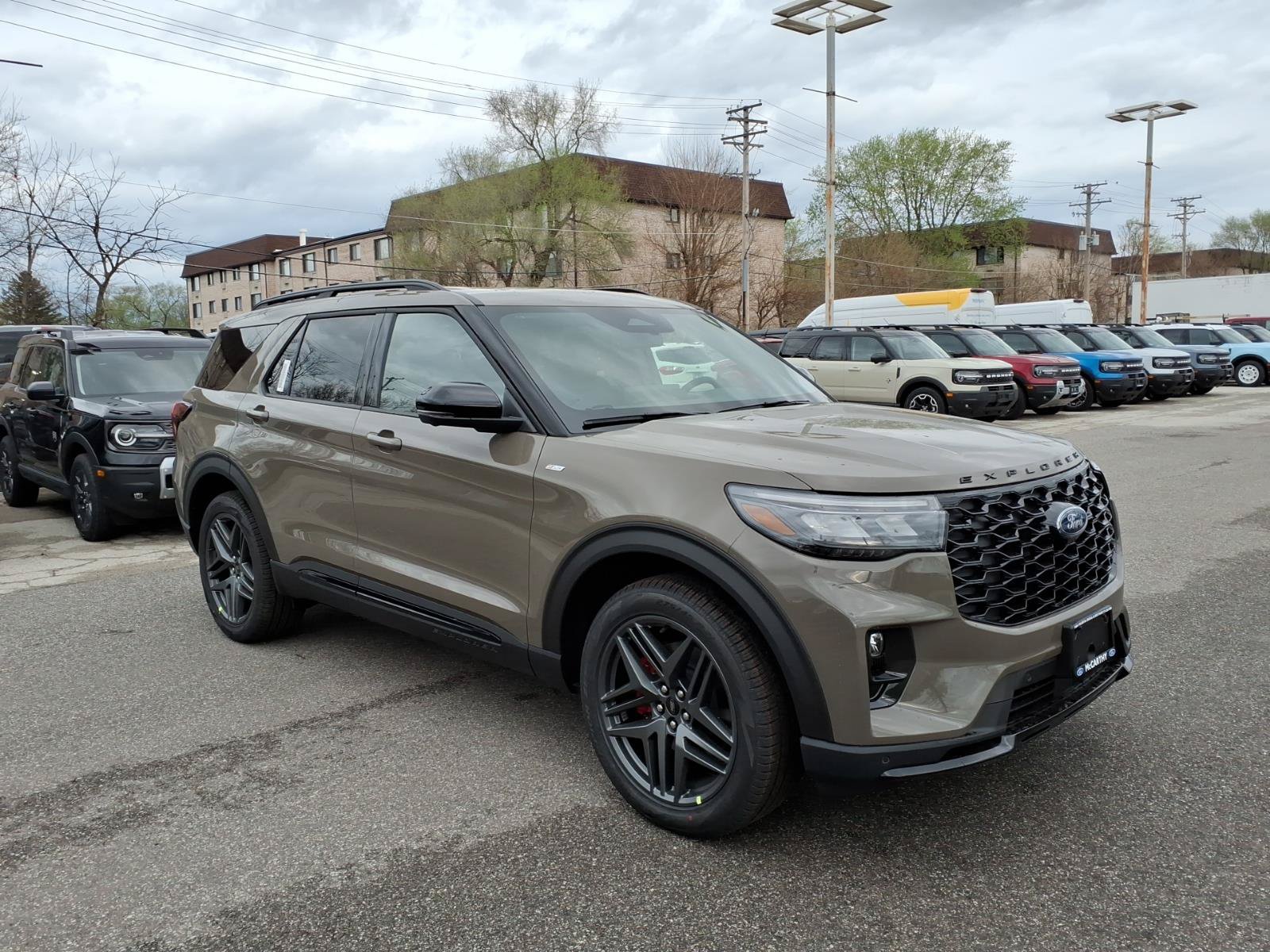 New 2026 Ford Explorer ST-Line w/ ST-Line Street Pack AWD/4WD video 1