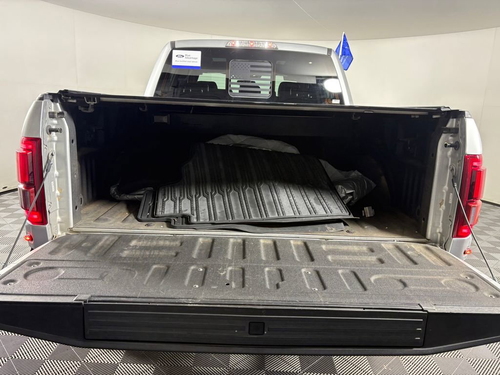 Used 2019 Ford F150 Raptor w/ Equipment Group 802A Luxury image 32