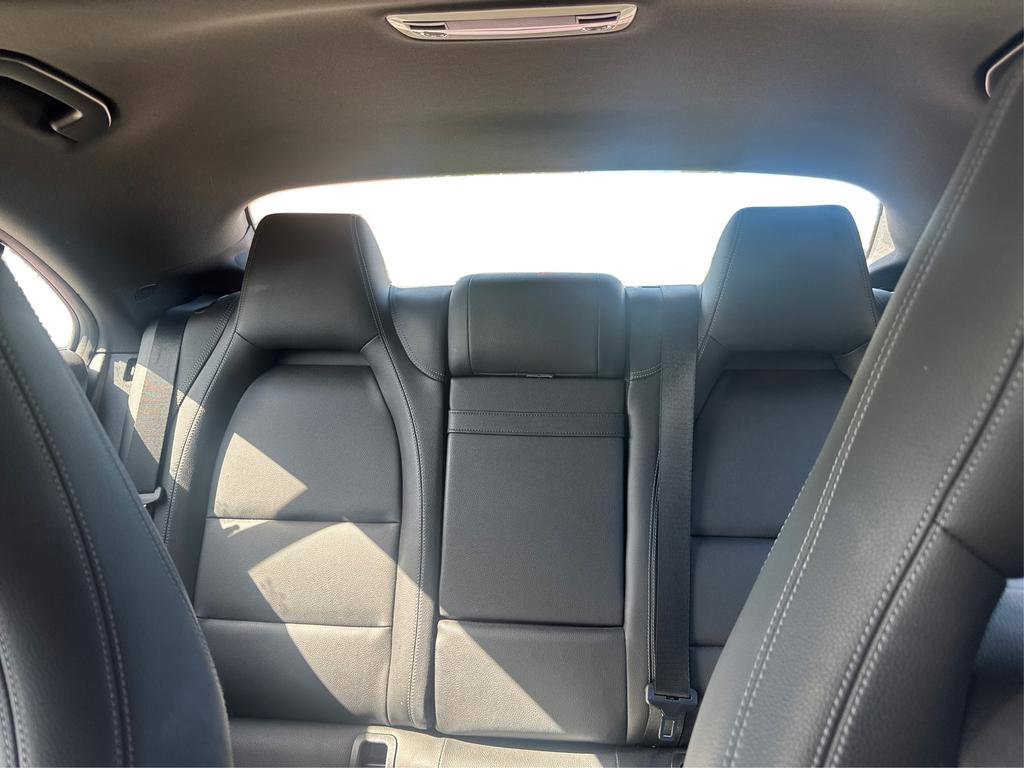 Used 2018 Mercedes-Benz CLA 250 4MATIC image 13
