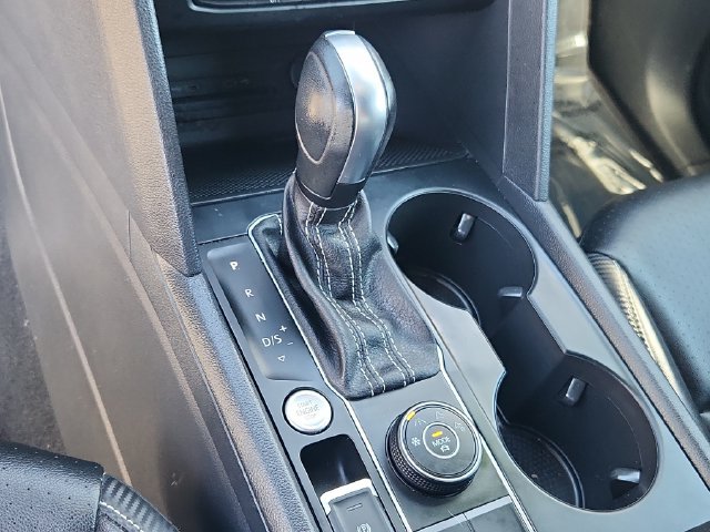 Certified 2023 Volkswagen Atlas Cross Sport SE AWD/4WD image 19