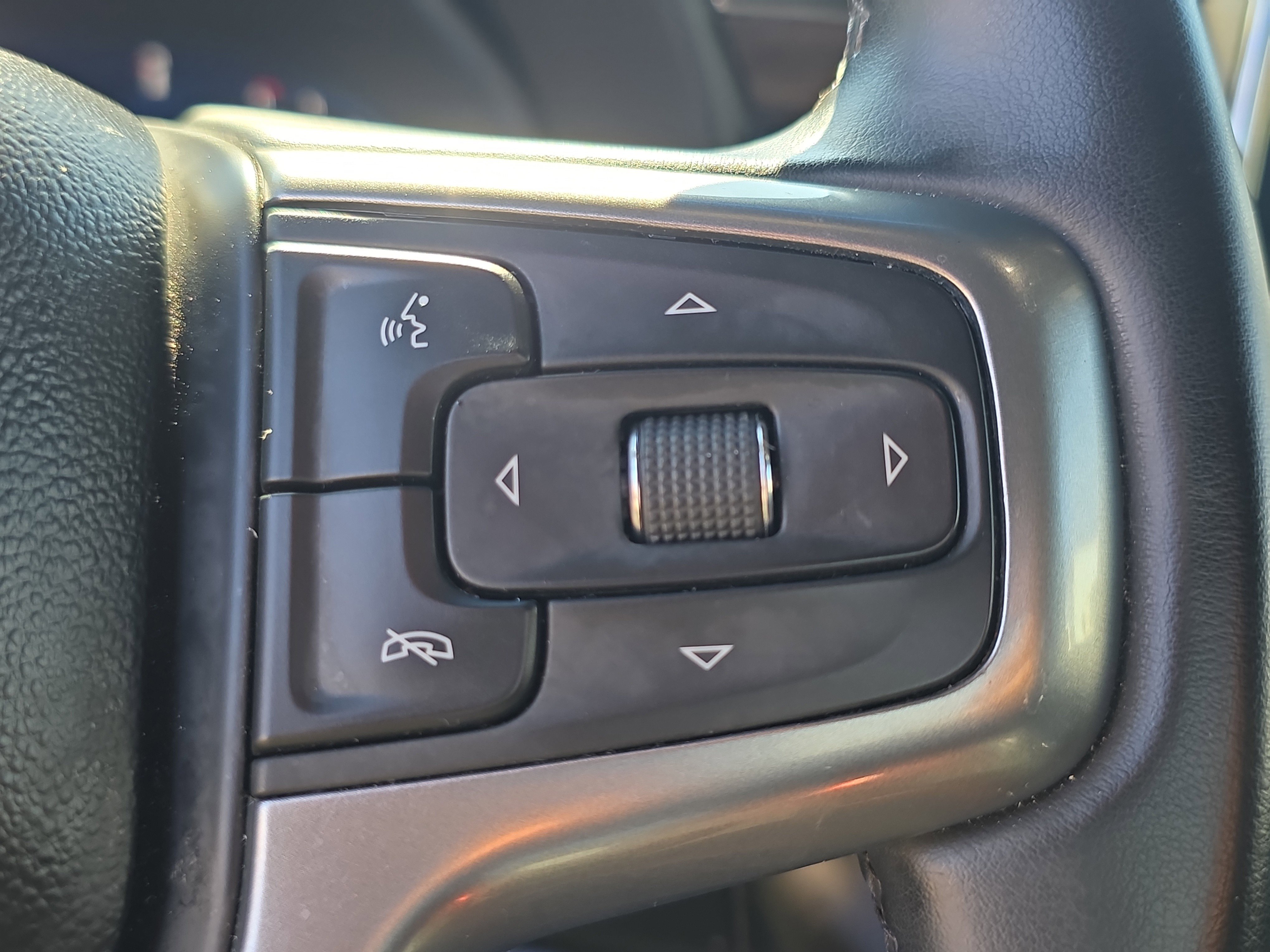 Used 2024 Chevrolet Tahoe LT AWD/4WD image 31