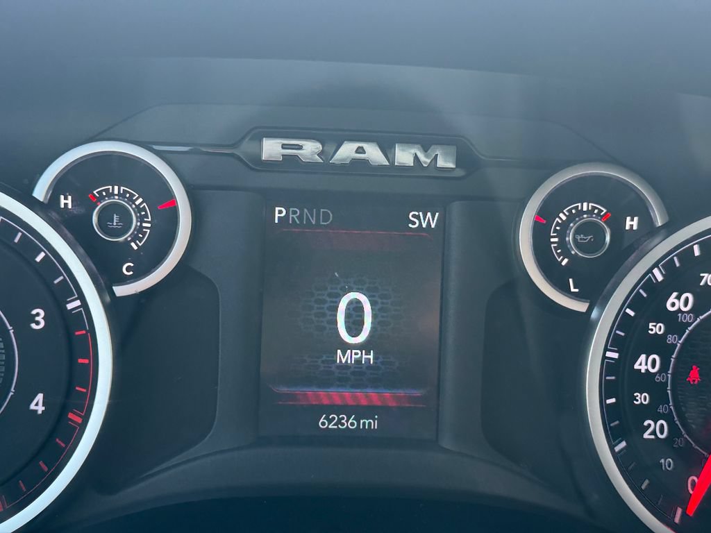 New 2026 RAM 2500 Big Horn AWD/4WD image 16