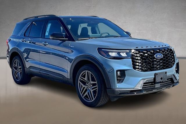 New 2026 Ford Explorer ST-Line w/ ST-Line Street Pack image 2