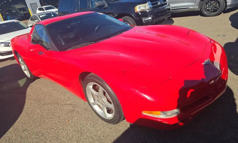 Used 2003 Chevrolet Corvette Coupe image 3