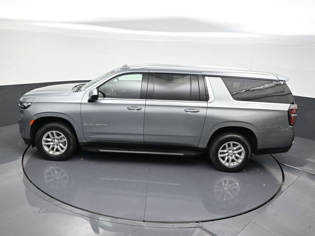 Used 2023 Chevrolet Suburban LS image 17