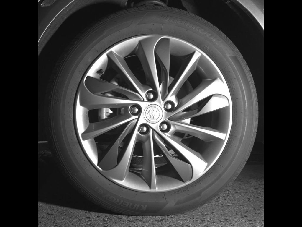 Used 2020 Buick Encore GX Select w/ Experience Buick Package image 12