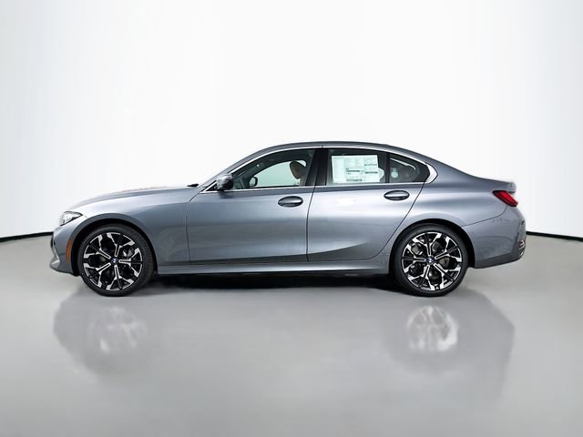 Used 2026 BMW 330i xDrive Sedan w/ Premium Package image 4