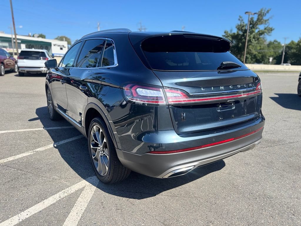 Used 2023 Lincoln Nautilus Reserve AWD/4WD image 4