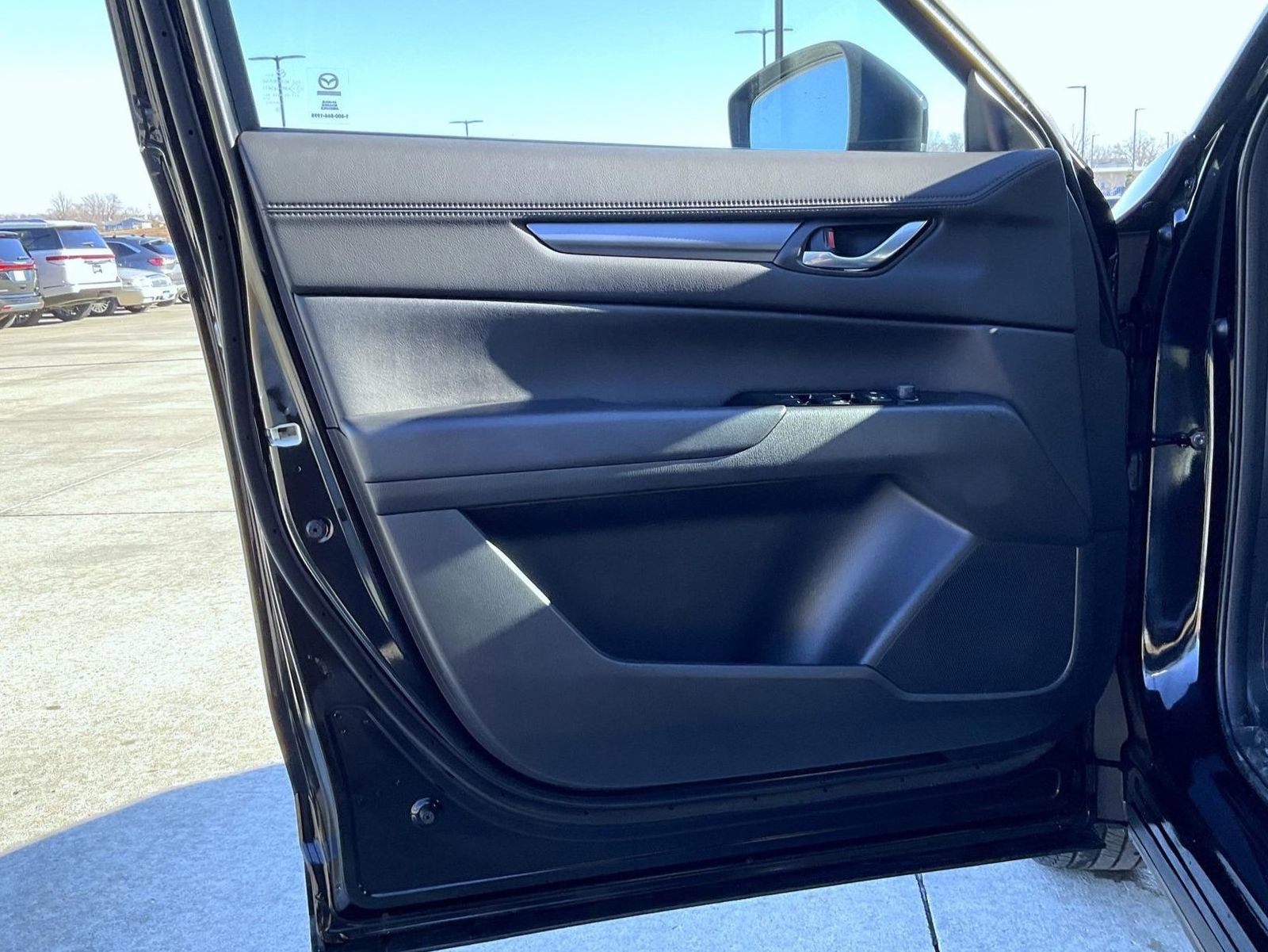 Certified 2025 MAZDA CX-5 AWD 2.5 S w/ Preferred Package image 9