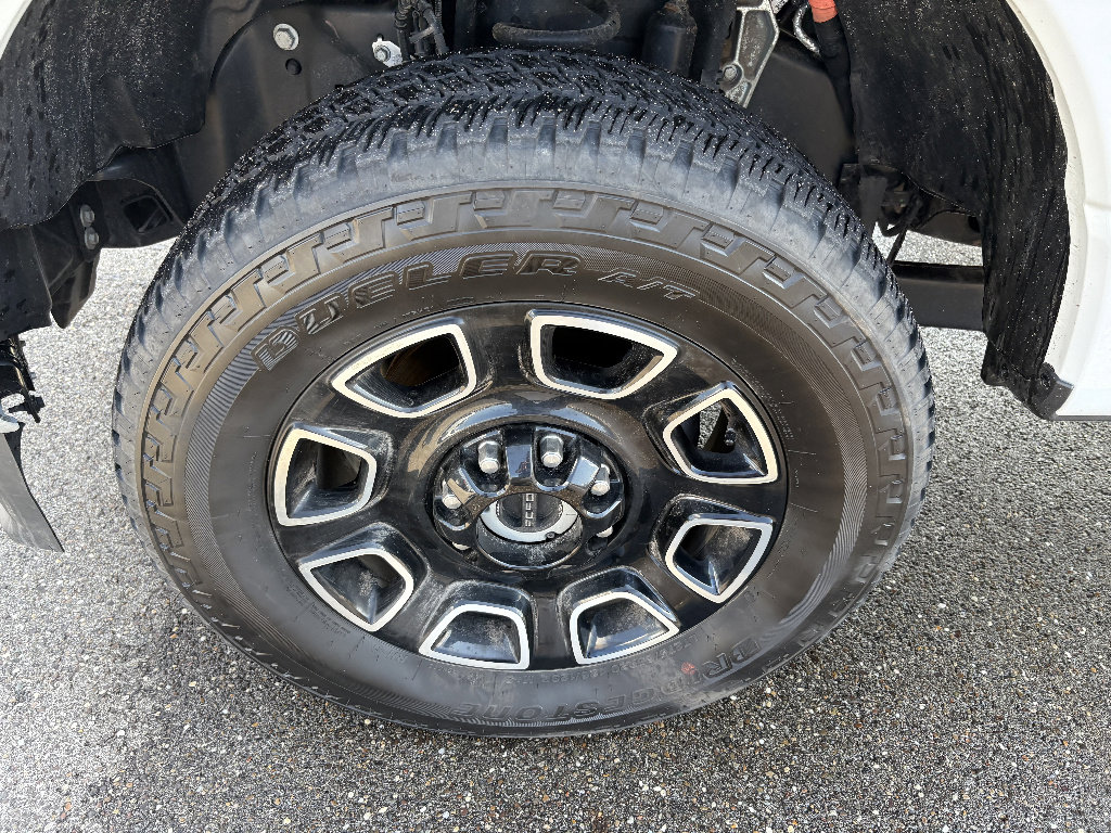 Used 2026 Ford F350 Platinum image 9