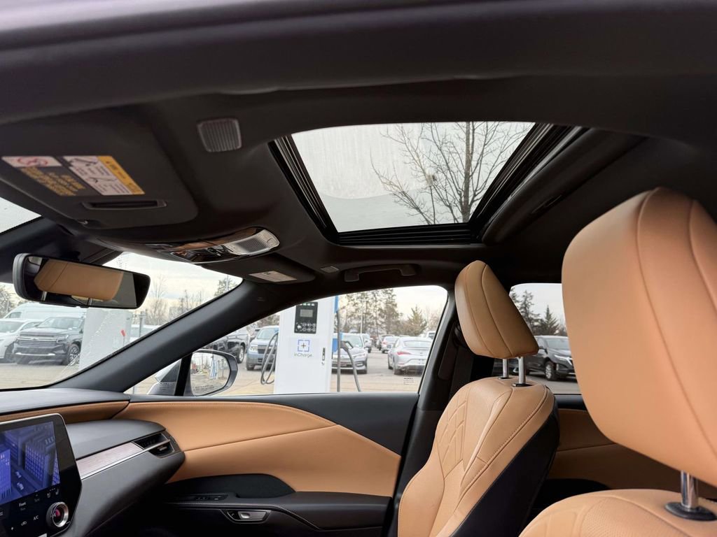 Used 2023 Lexus RX 350 Premium image 20