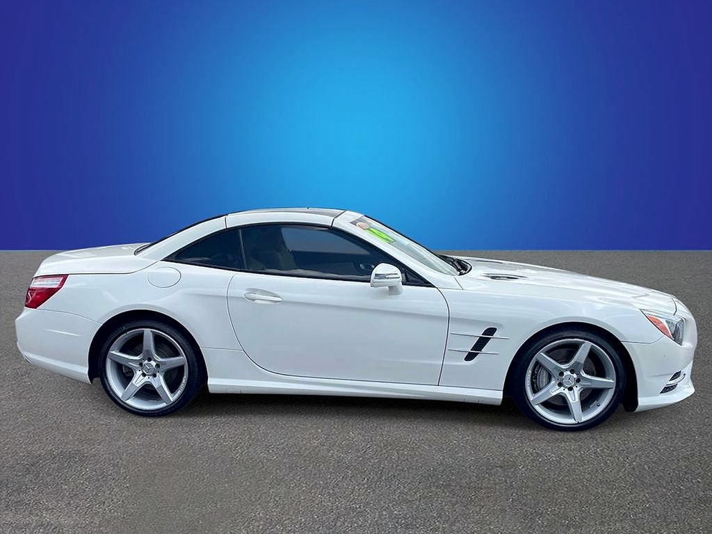 Used 2014 Mercedes-Benz SL 550 image 6