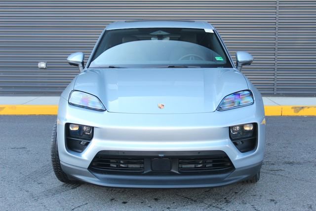 New 2025 Porsche Macan 4S Electric image 11