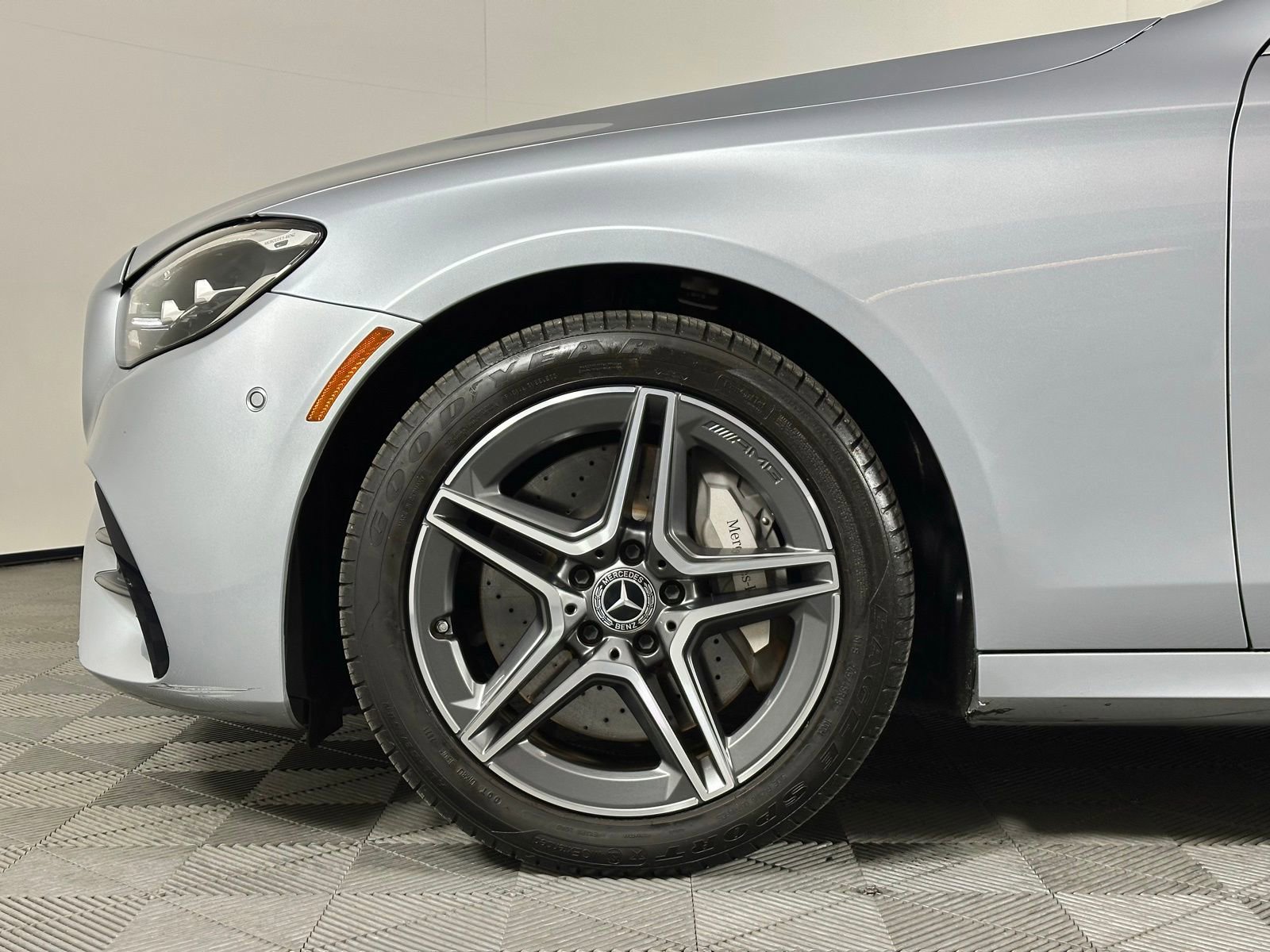 Used 2022 Mercedes-Benz E 450 4MATIC Sedan image 8