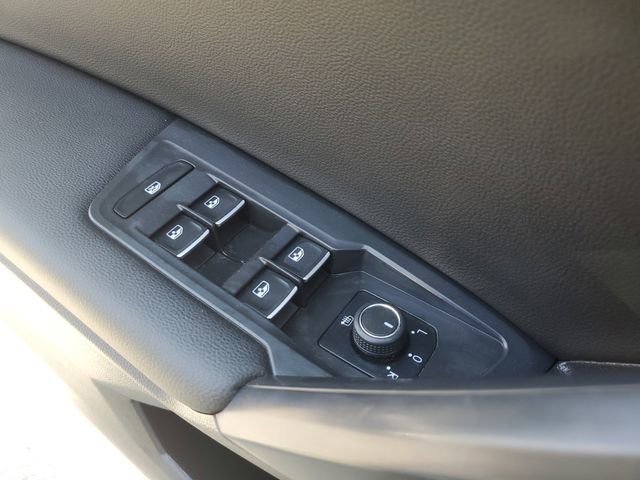 Certified 2021 Volkswagen Tiguan SE w/ Panoramic Sunroof Package image 31